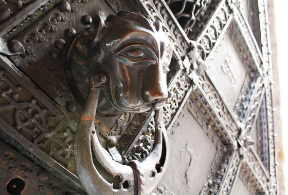 Lion Knocker